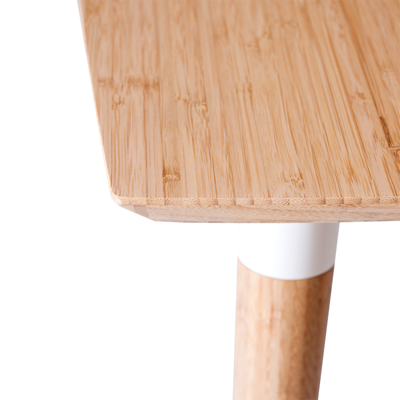 Blagovaonski stol od bambusa